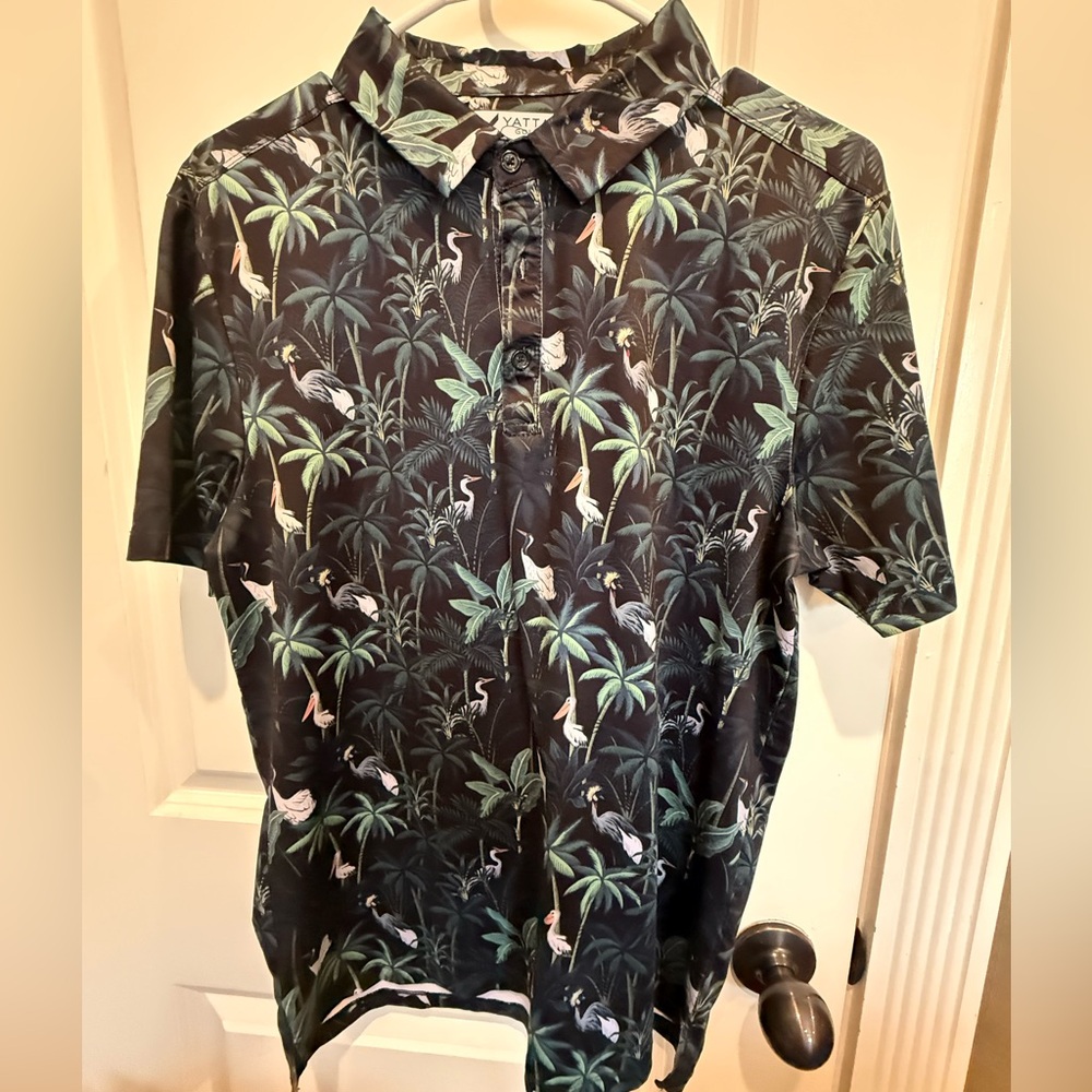 Yatta Golf Polo Shirt Tropical Bird Palm Print Men’s Small Performance